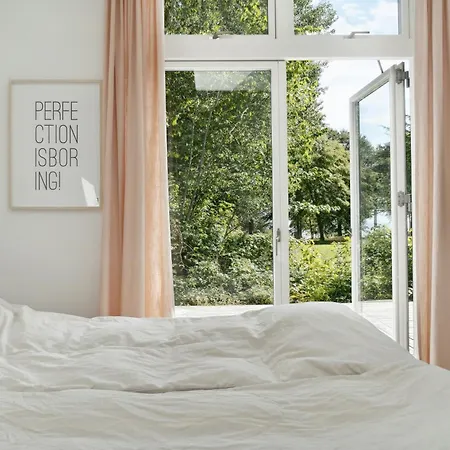 Modern Family By The Sea With Activities Дом отдыха Nysted