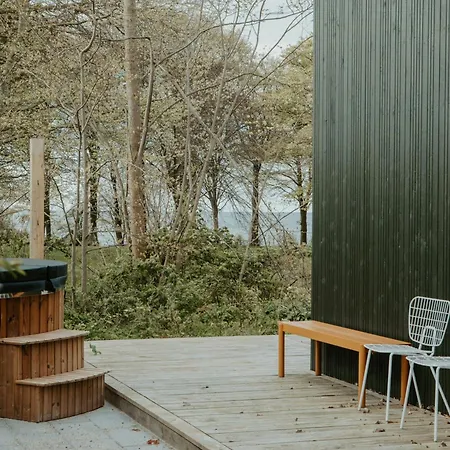 Semesterbostad Modern Family By The Sea With Activities Nysted