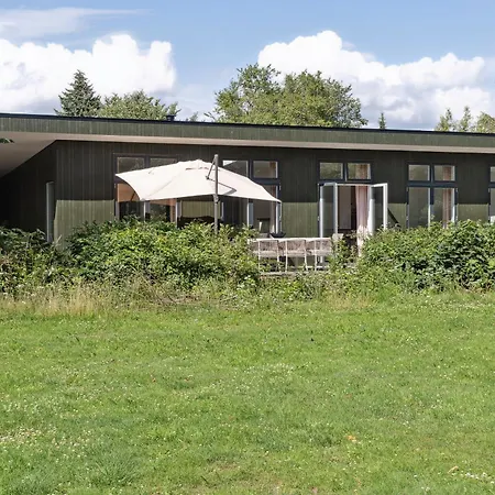 Semesterbostad Modern Family By The Sea With Activities *